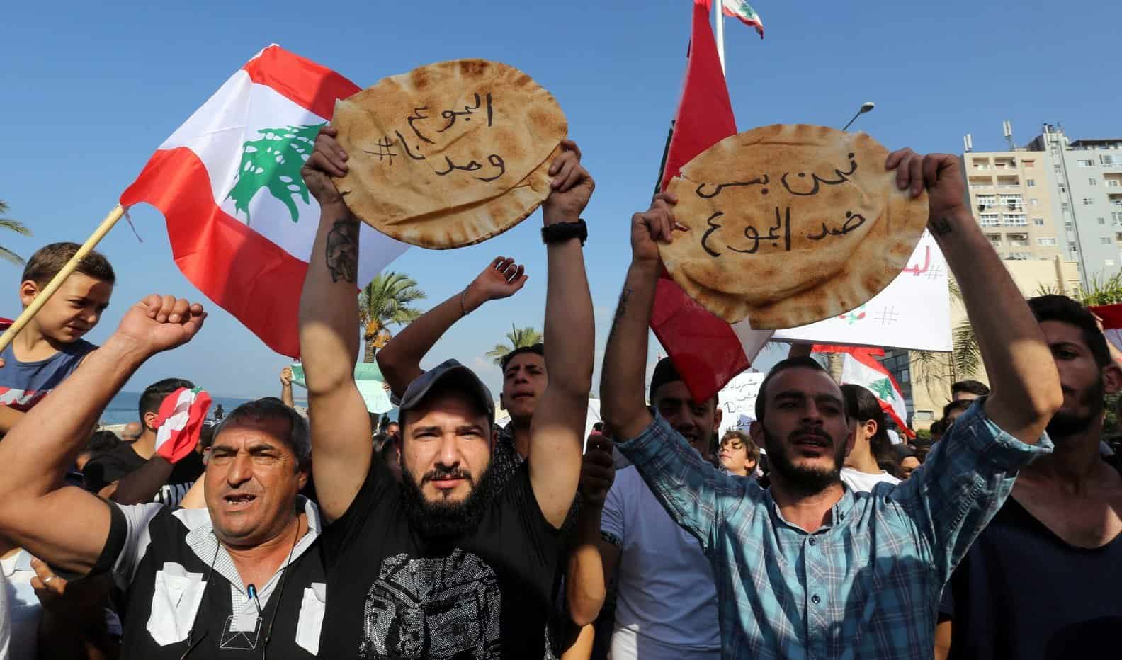 أزمة الخبز في لبنان watanserb.com