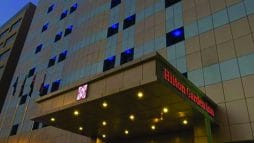 فندق هيلتون - 5نجوم في الرياض watanserb.com