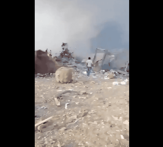 جثث متفحمة وأشلاء بشرية