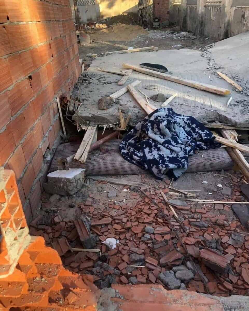 هدم كشك على رأس صاحبه في سبيطلة تونس watanserb.com