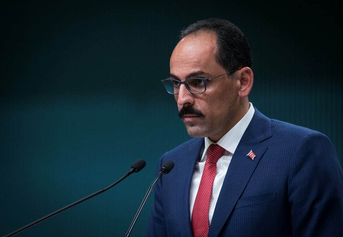 إبراهيم قالن watanserb.com