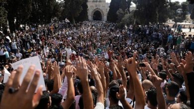 تظاهرة في المسجد الاقصى المبارك بعد صلاة الجمعة تنديدا بإساءة ماكرون للإسلام watanserb.com