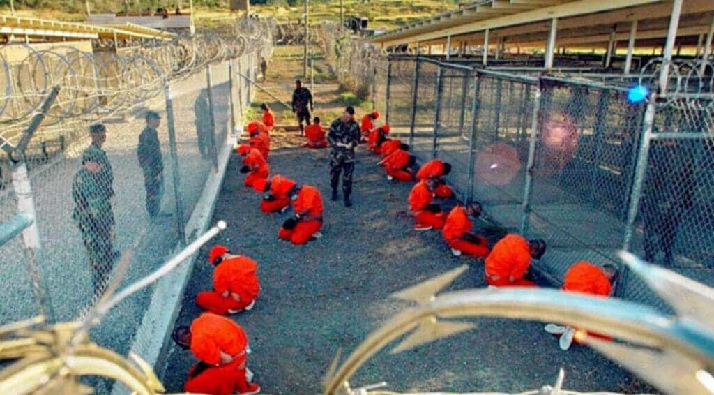 معتقلون في جوانتانامو watanserb.com