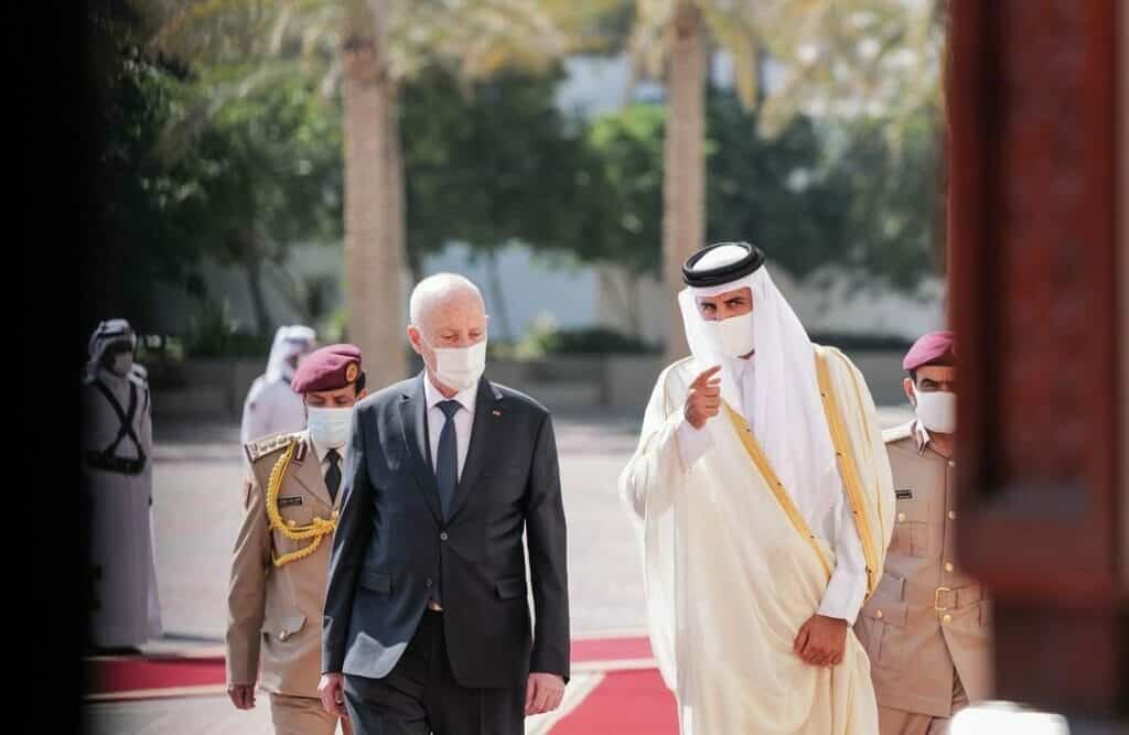 أمير قطر تميم بن حمد والرئيس التونسي قيس سعيد watanserb.com