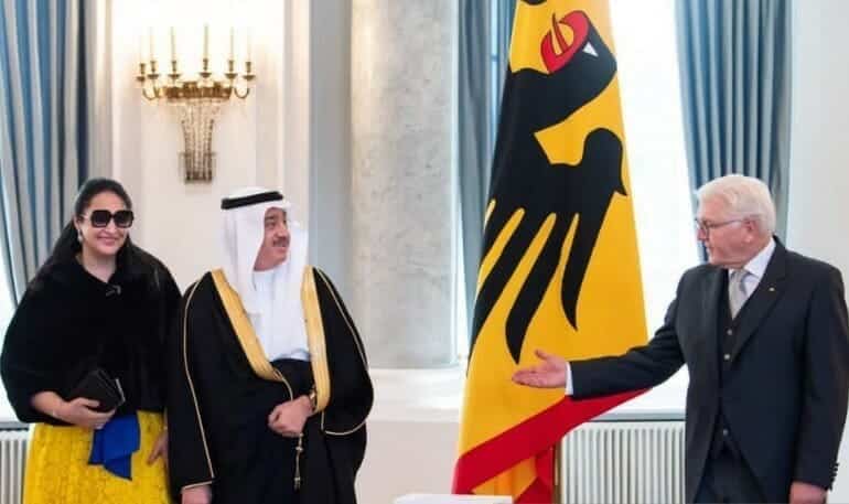 السفير السعودي في ألمانيا عصام بن إبراهيم بيت المال وزوجته مع الرئيس الألماني watanserb.com