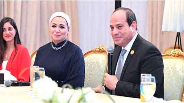 السيسي وزوجته انتصار watanserb.com