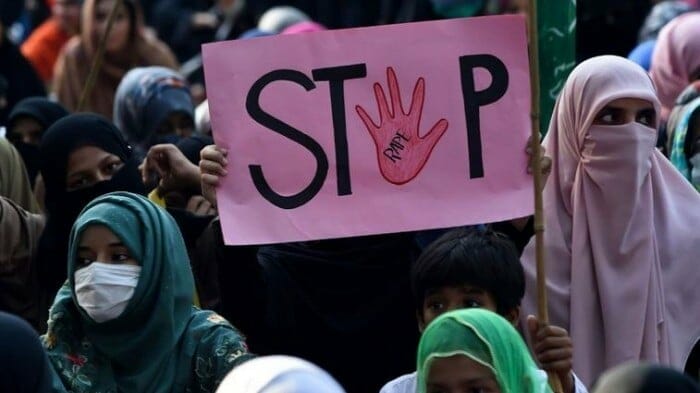 مظاهرة ضد التحرش في باكستان الغتصاب الاخصاء watanserb.com