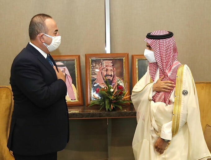 وزيرا خارجية تركيا والسعودية- السعودية وتركيا العاصمة النيجيرية watanserb.com