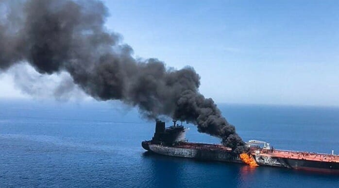 انفجار في ناقلة نفط بميناء جدة السعودي watanserb.com