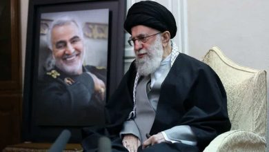 خامنئي ينشر صورة ويتعهد بالثأر من قتلة قاسم سليماني watanserb.com