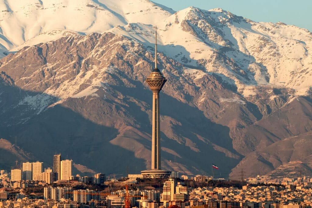 طهران تكشف حقيقة صافرات الإنذار التي دوت في مناطق غرب العاصمة watanserb.com