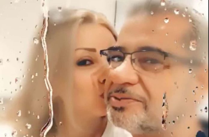 زوجة مصطفى الآغا تقبله وتثير ضجة watanserb.com