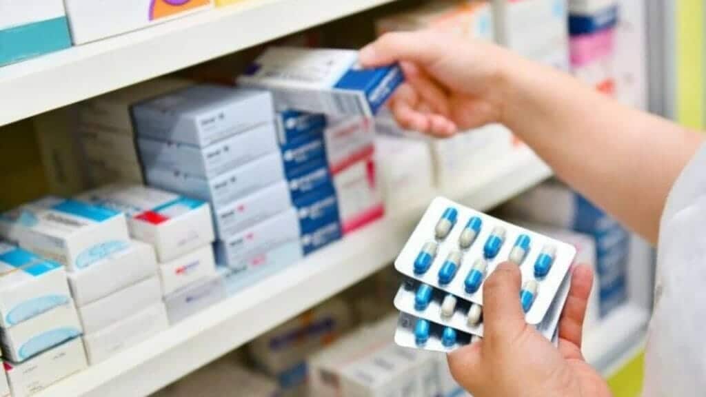 وزارة الصحة العمانية تسحب أدوية لشركة الخليج الإماراتية watanserb.com