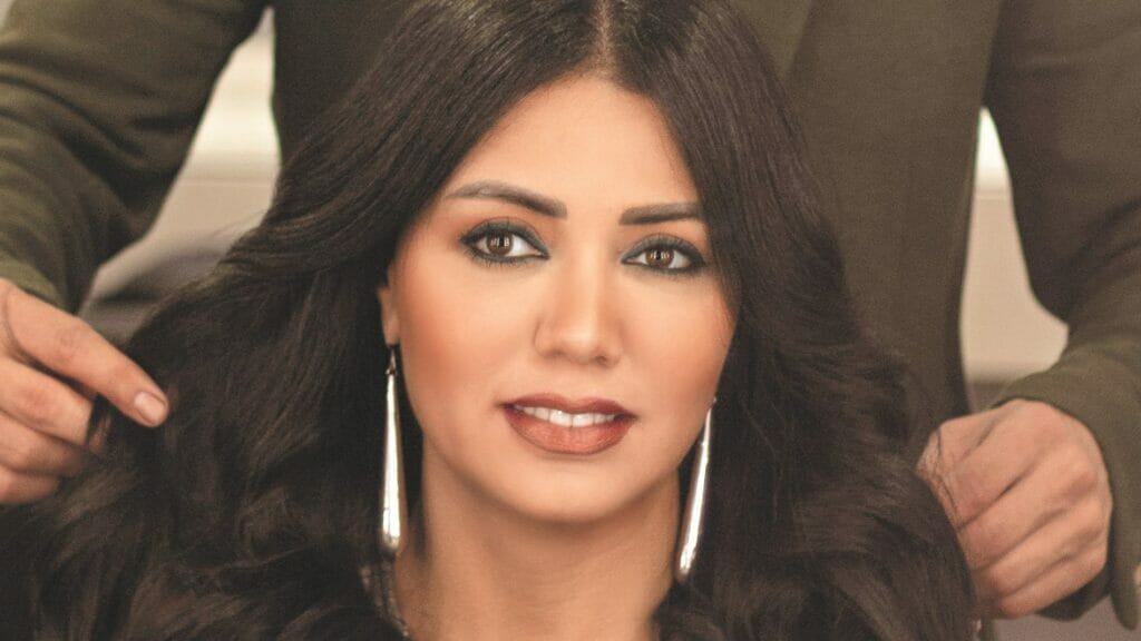 رانيا يوسف تؤدي وصلة رقص بحفل روبي في الساحل الشمالي watanserb.com