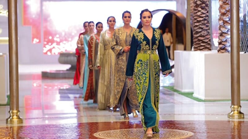 عيادة تجميل في الإمارات تبتز عارضة أزياء مغربية watanserb.com