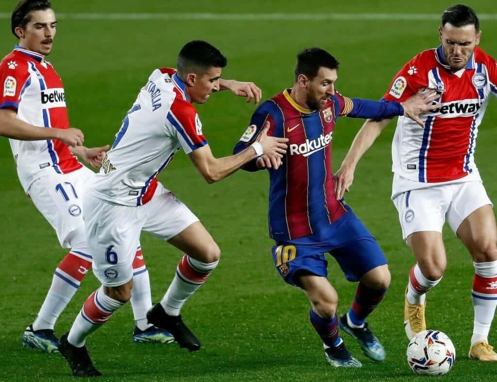 مباراة فريق برشلونة الإسباني وألافيس watanserb.com