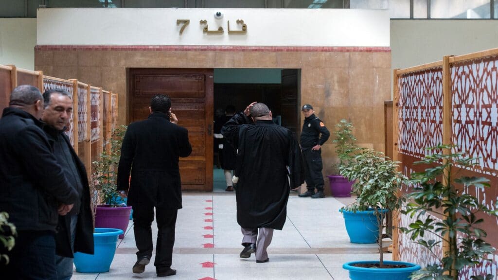 محكمة مغربية تلزم زوج بالعودة إلى بيت زوجته watanserb.com