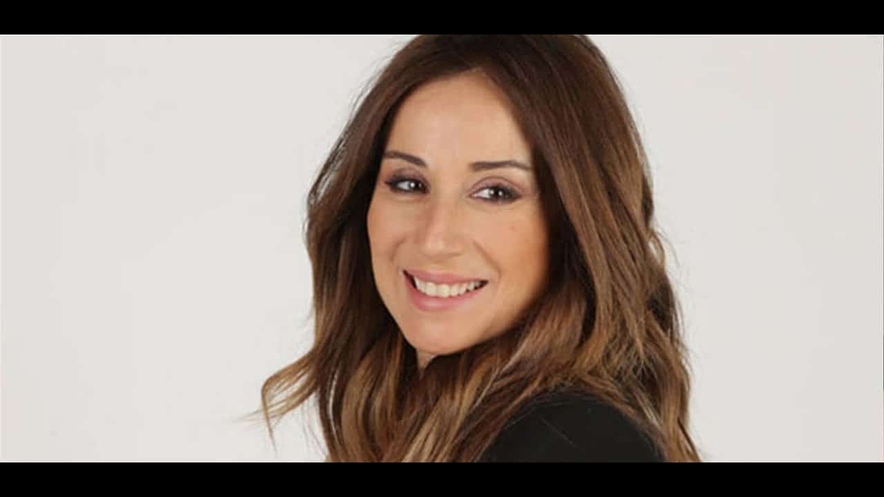 Lebanese Karen Rizkallah is in trouble after an exciting photo session ...