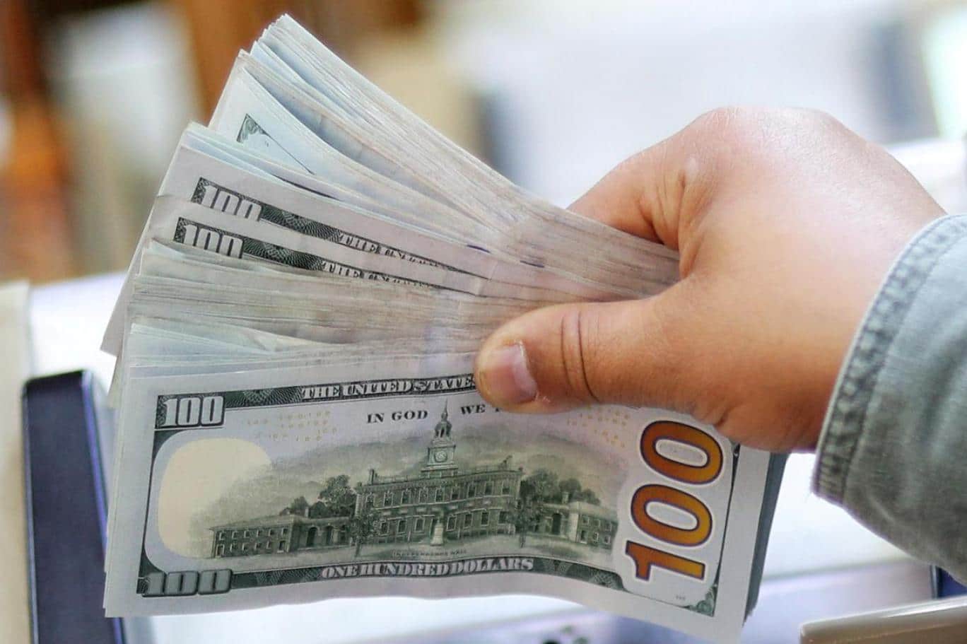 الدولار يواصل الهبوط أمام الجنيه السوداني watanserb.com