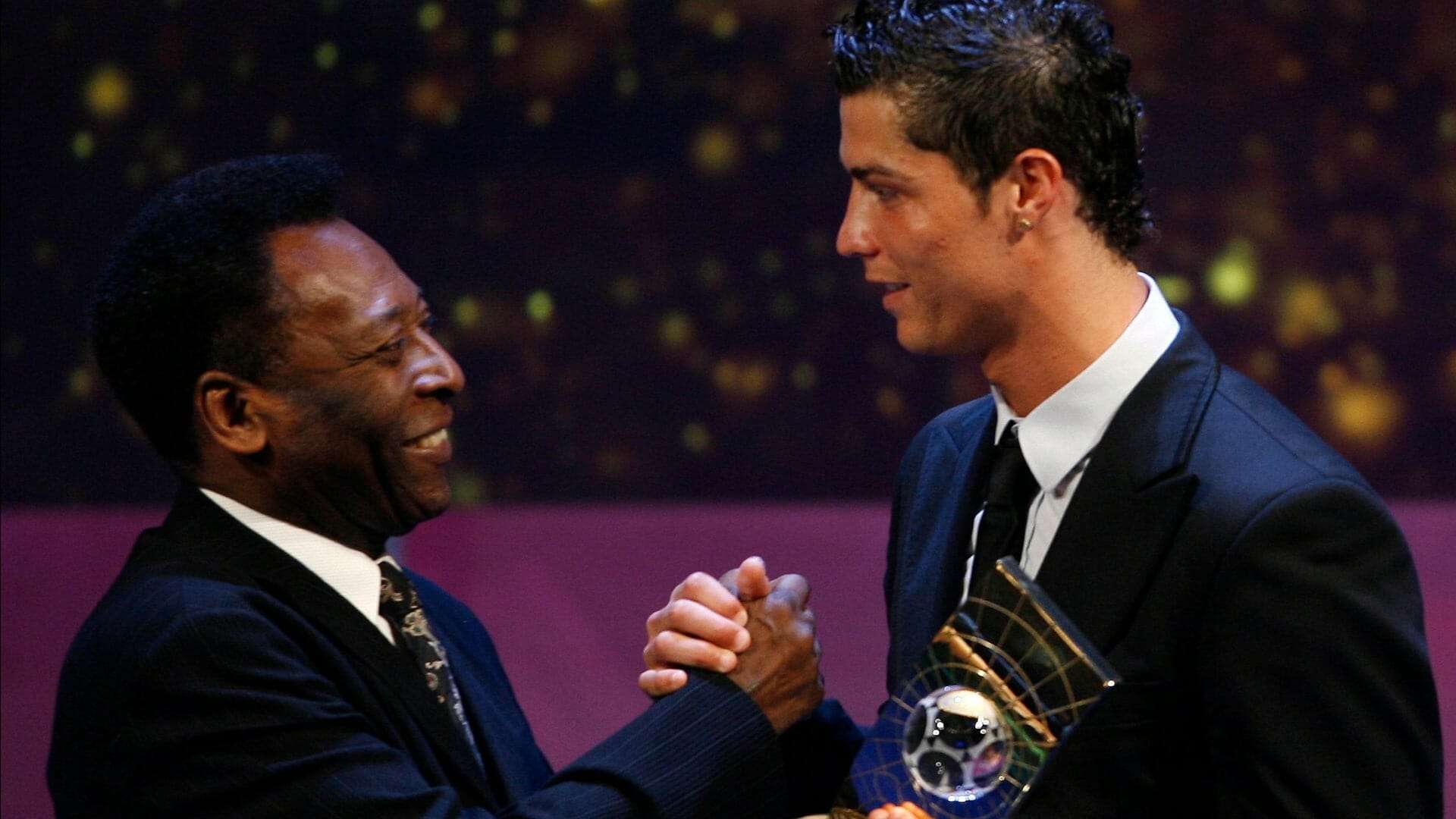 بيليه يتدخل من أجل إقناع رونالدو بالتعاقد مع نادي عربي بعد الطلب منه watanserb.com