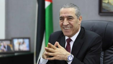 حسين الشيخ يهاجم محمد دحلان watanserb.com