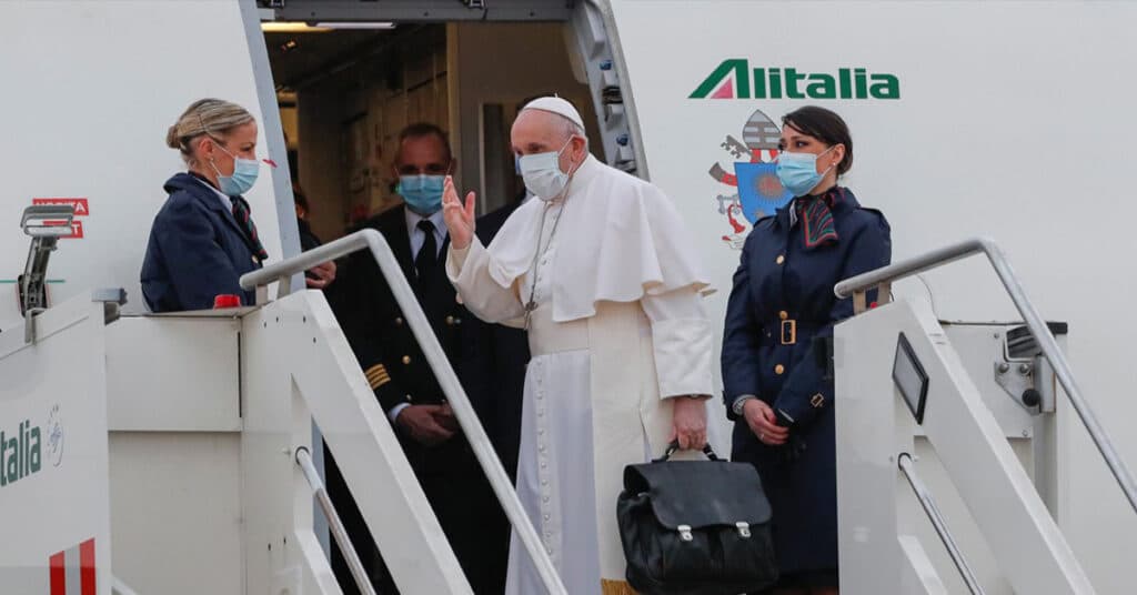 حقيبة البابا فرانسيس التي يحملها معه الى العراق watanserb.com