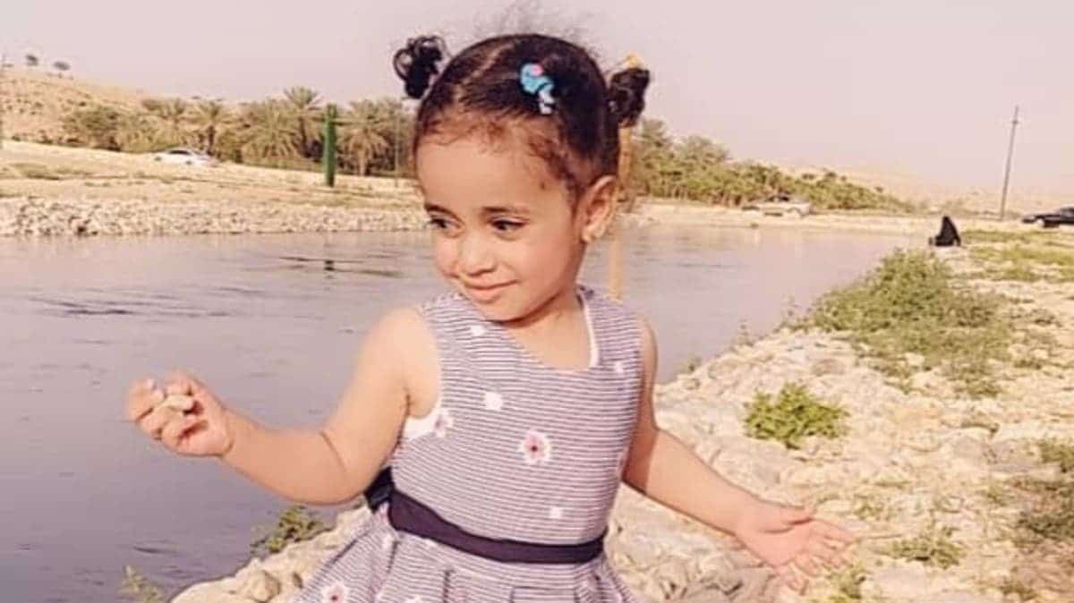 وفاة طفلة سعودية افترستها كلاب ضالة watanserb.com