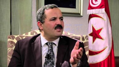 عبد اللطيف المكي يدعو لاعادة لقاحات الامارات watanserb.com