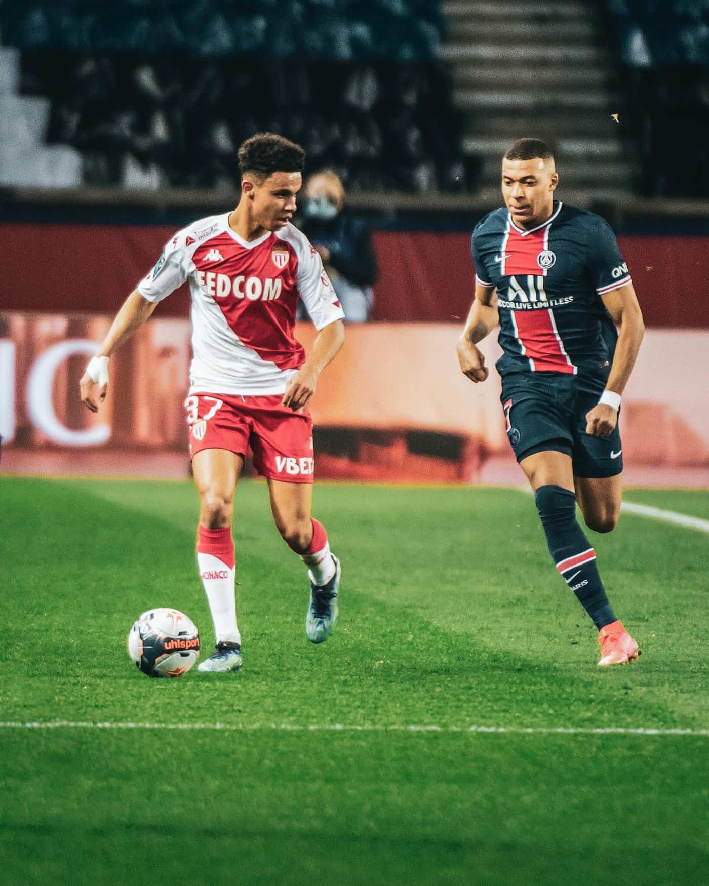 مبابي وسفيان ديوب watanserb.com