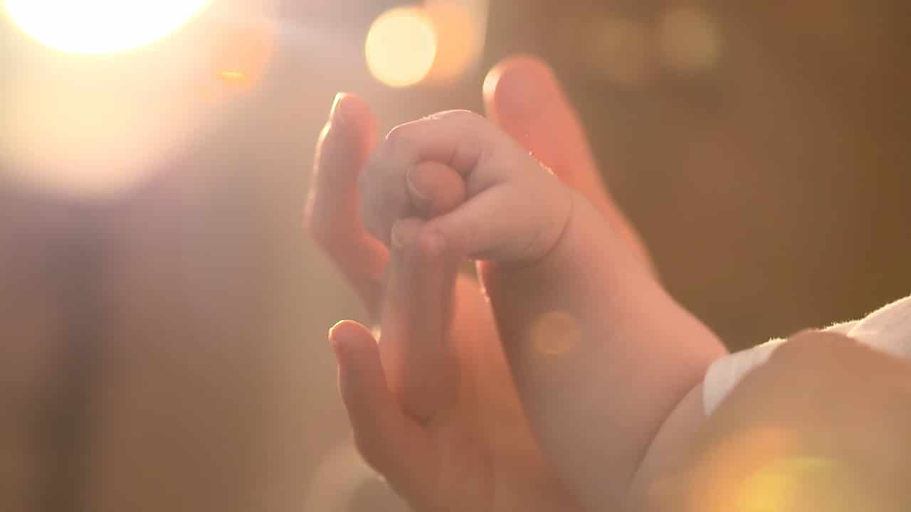 وفاة طفلة عامين في الكويت watanserb.com