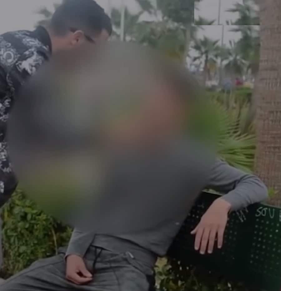 شباب يقبلون الإفطار في نهار رمضان مقابل 50 درهم في تحدٍ يغضب المغرب watanserb.com