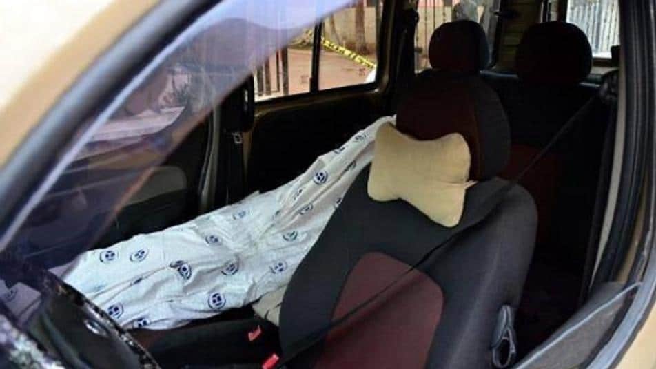 رجال الأمن في الكويت عثروا على شاب متوفياً في سيارته إثر تلقيه طعنة نافذة في القلب watanserb.com