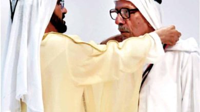 الكاتب الإماراتي عبد الغفار حسين ان إيران دولة خليجية أصيلة الجذور watanserb.com