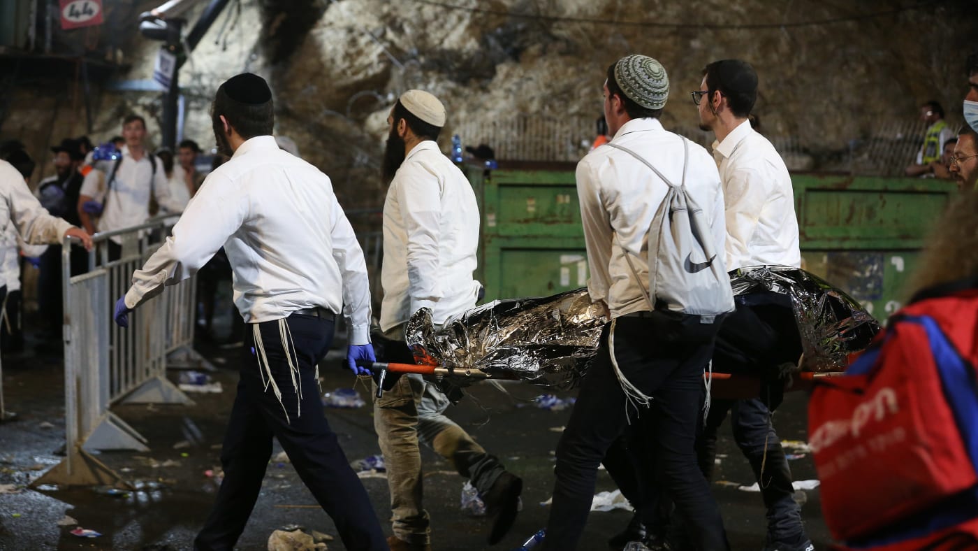 مقتل واصابة عشرات المستوطنين في التدافع خلال عيد الشعلة بمنطقة جبل الجرمق watanserb.com