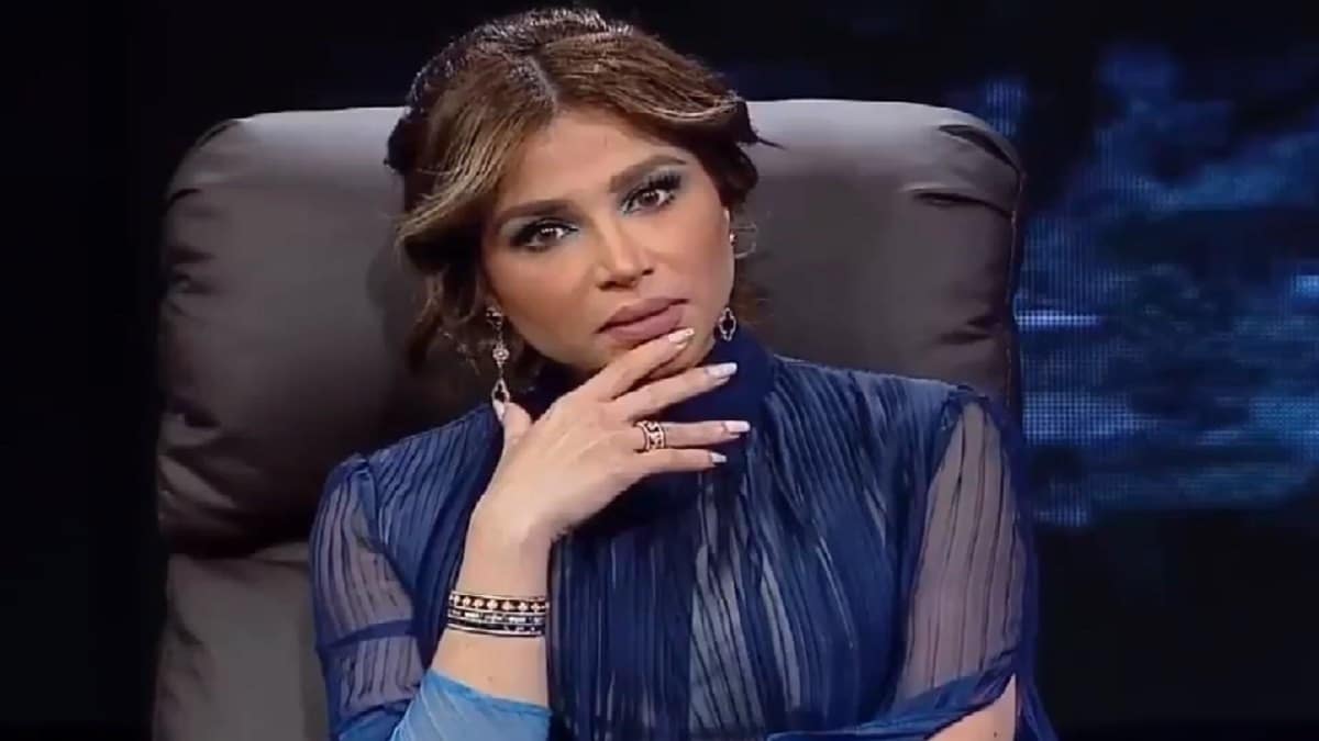 نهى نبيل تبكي أثناء حديثها عن الفيديو الذي تم تسريبه لها من داخل منزلها watanserb.com