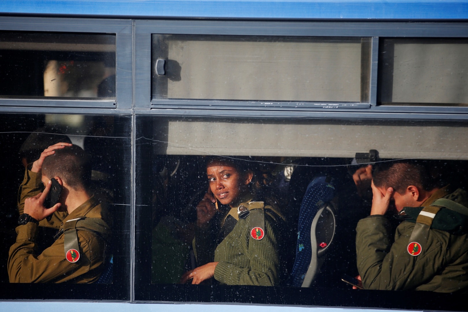 القسام تضرب حافلة عسكرية إسرائيلية watanserb.com