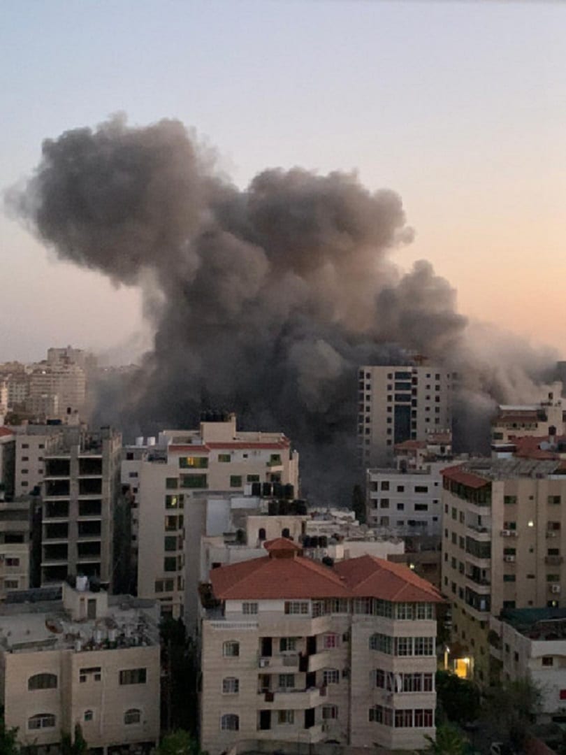 الجيش الاسرائيلي يدمر برج هنادي في قطاع غزة watanserb.com