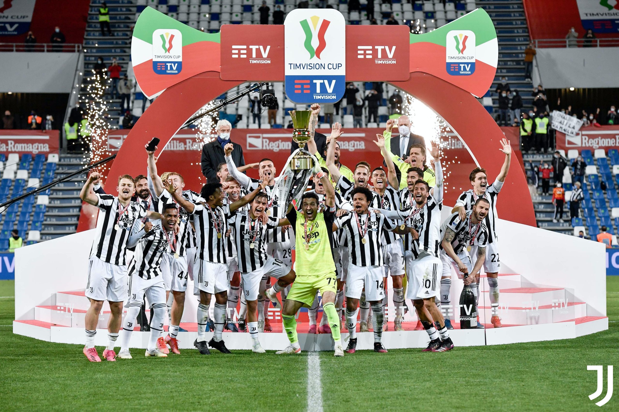 يوفنتوس يتوج بلقب كأس إيطاليا للمرة ال14 watanserb.com