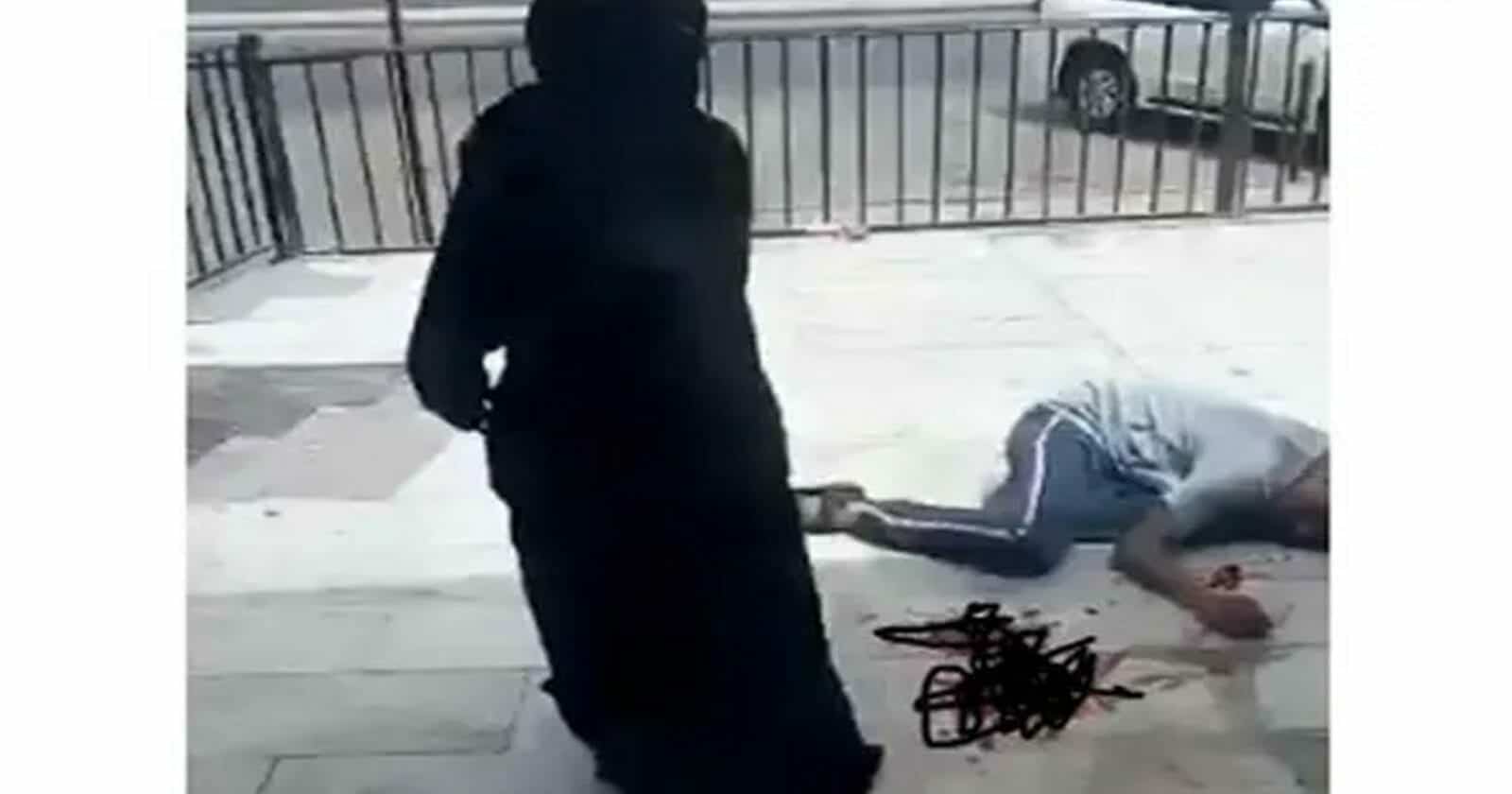 امرأة تطعن شاباً watanserb.com