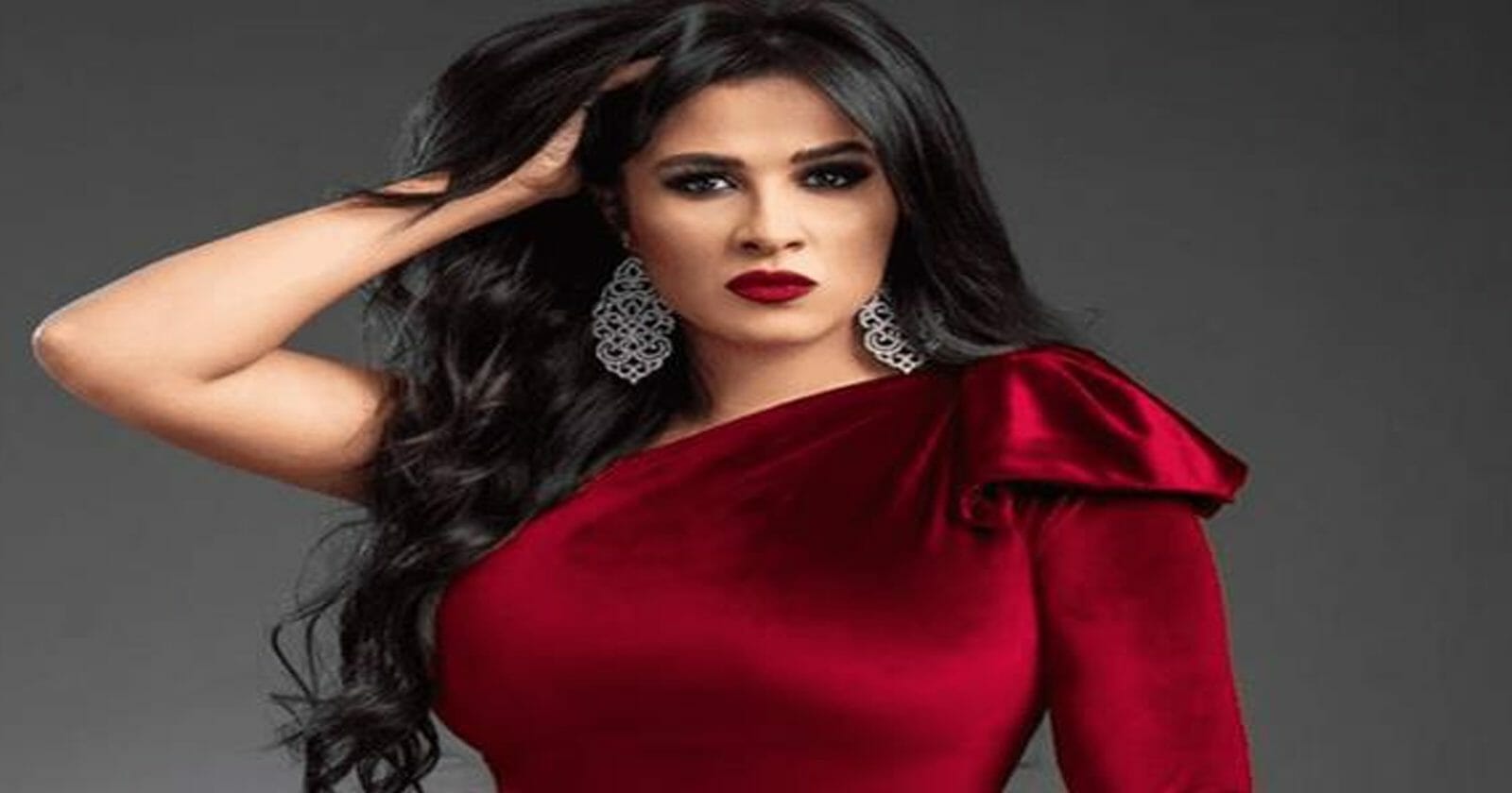 ياسمين عبد العزيز وريهام حجاج watanserb.com