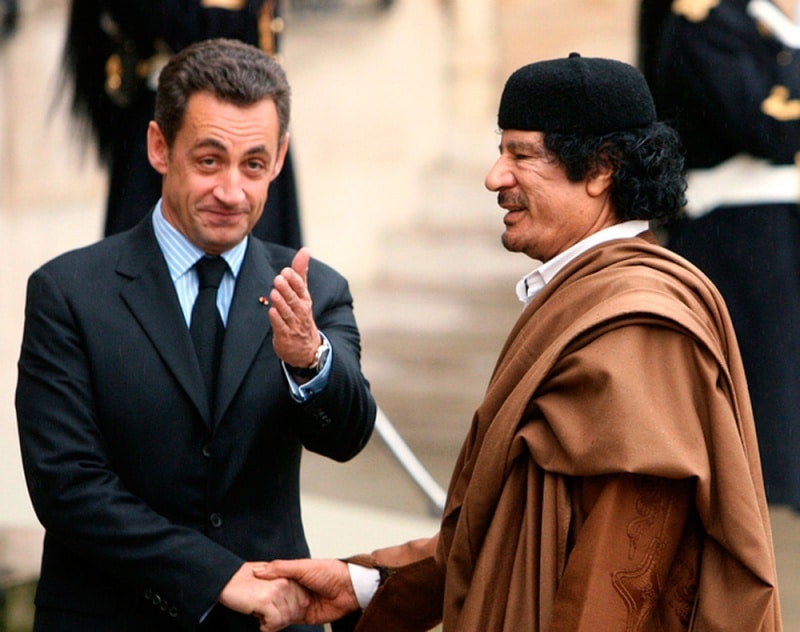 القذافي و ساركوزي watanserb.com