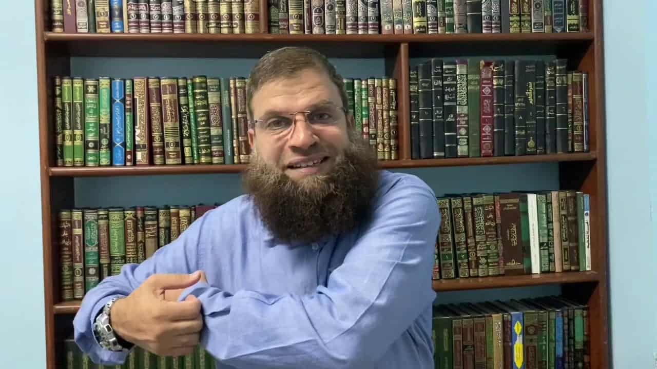 علاء الدين نجل الداعية محمد حسين يعقوب watanserb.com