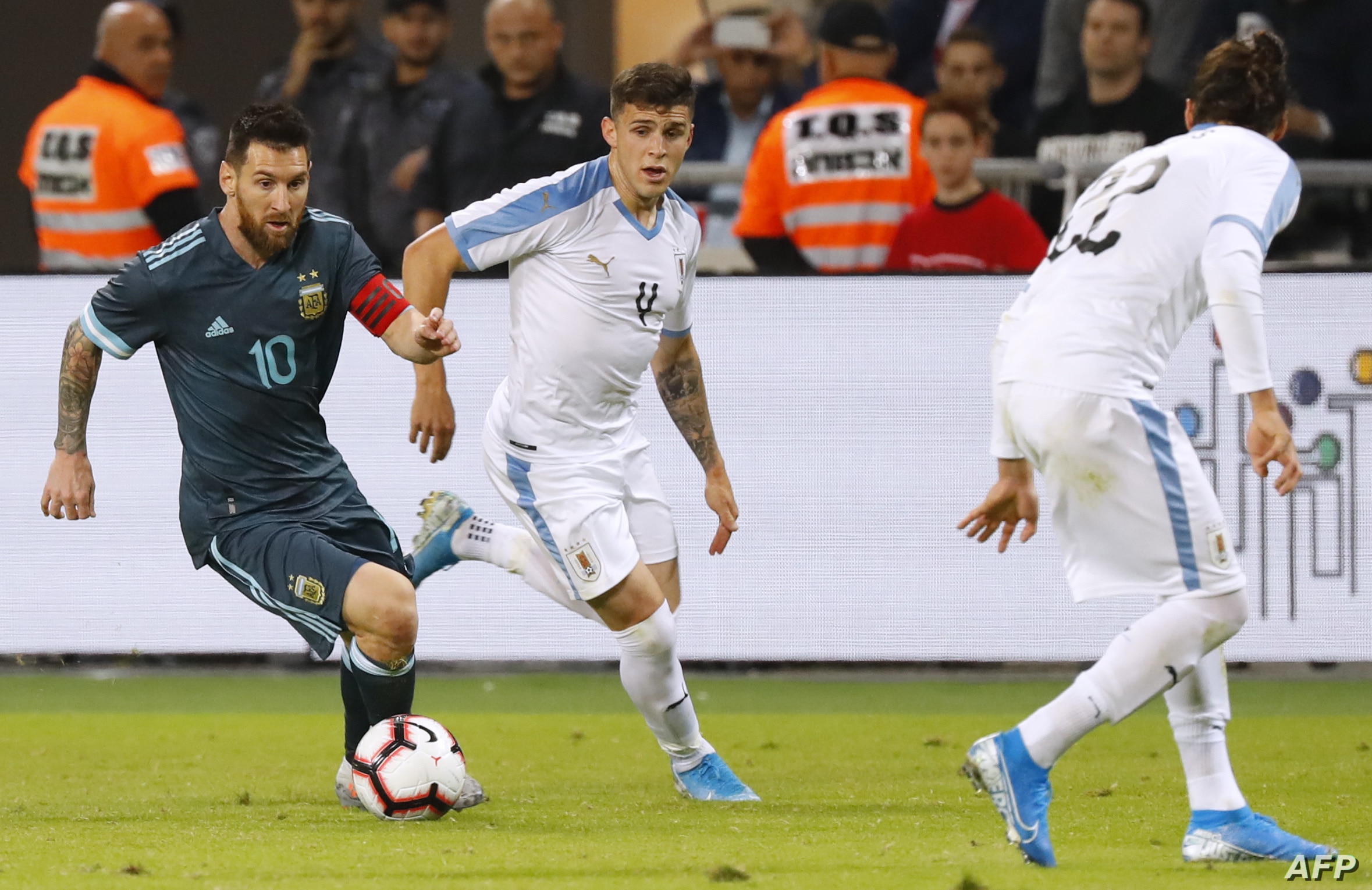 مباراة الأرجنتين والأوروغواي في تصفيات كأس العالم 2022 watanserb.com