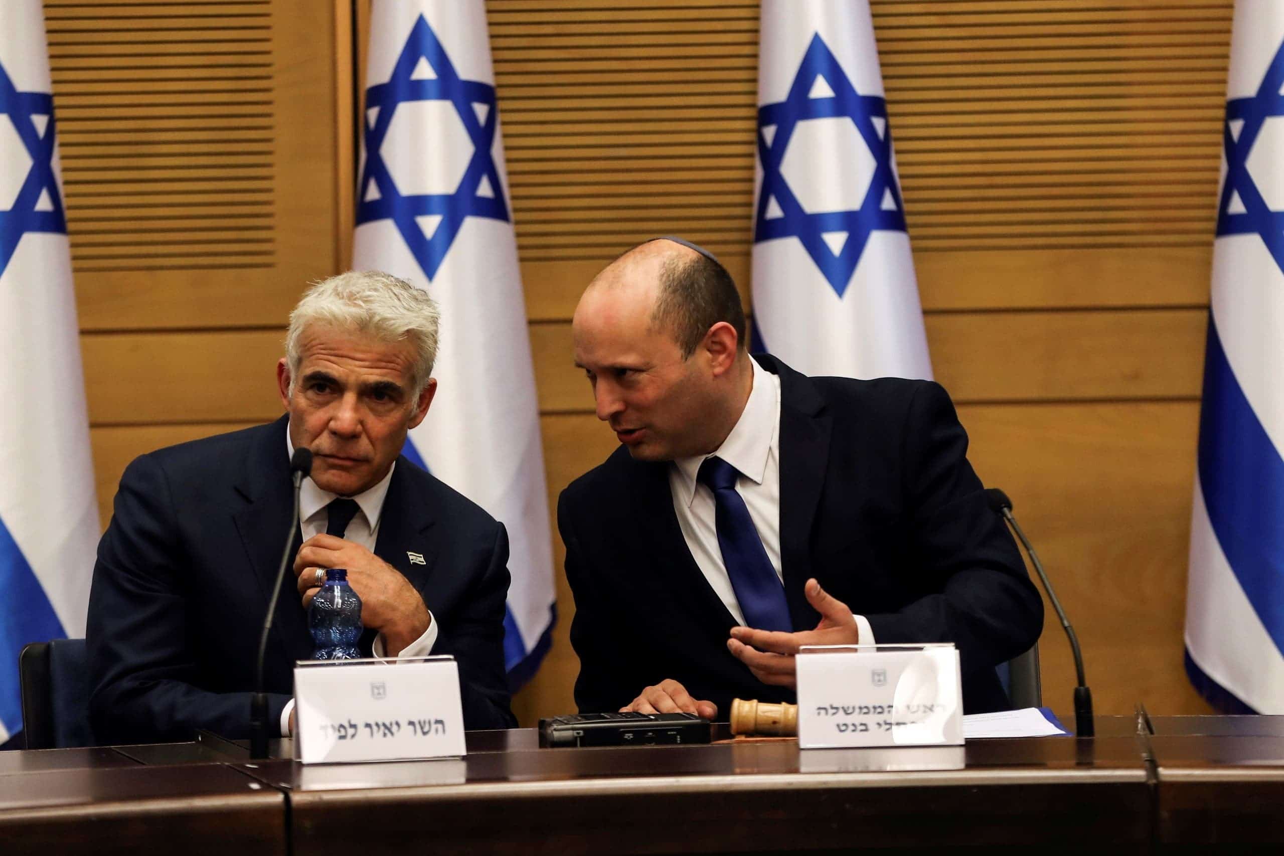 يائير لابيد وزير خارجية اسرائيل watanserb.com