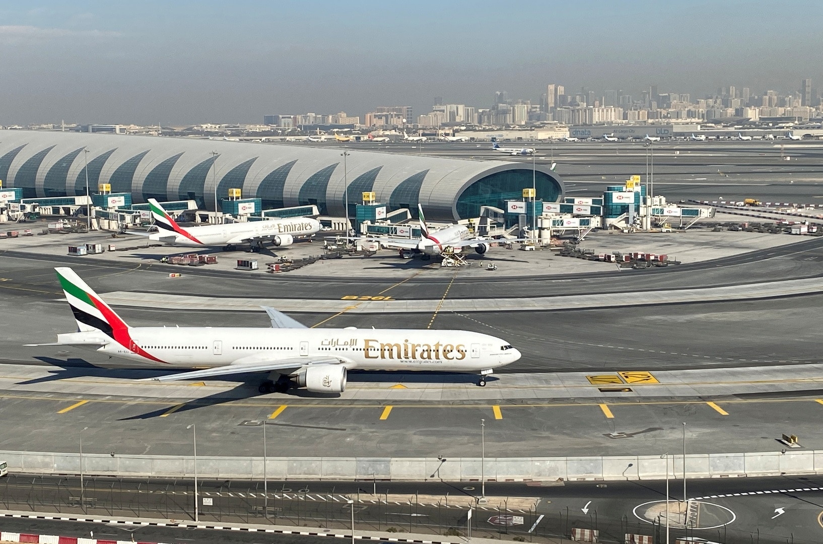 طيران الإمارات watanserb.com