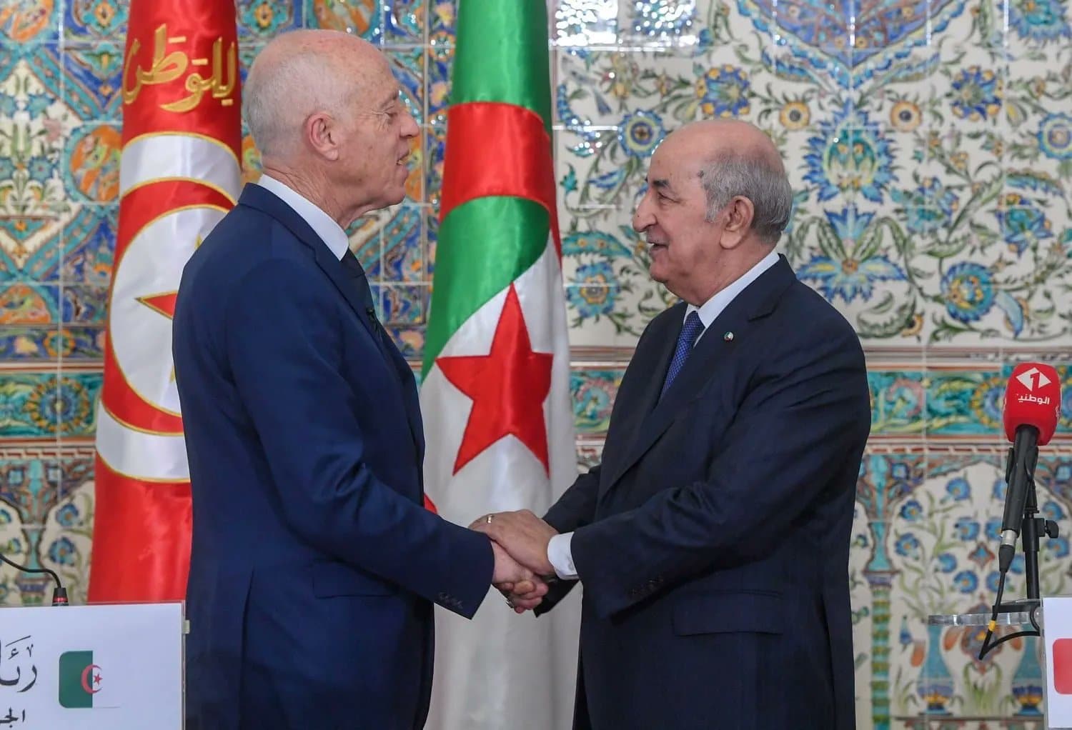 تقرير بموقع “إنسايد أرابيا” يؤكد ان الجزائر تخشى من تحول تونس إلى الإمارة الـ8 للإمارات watanserb.com