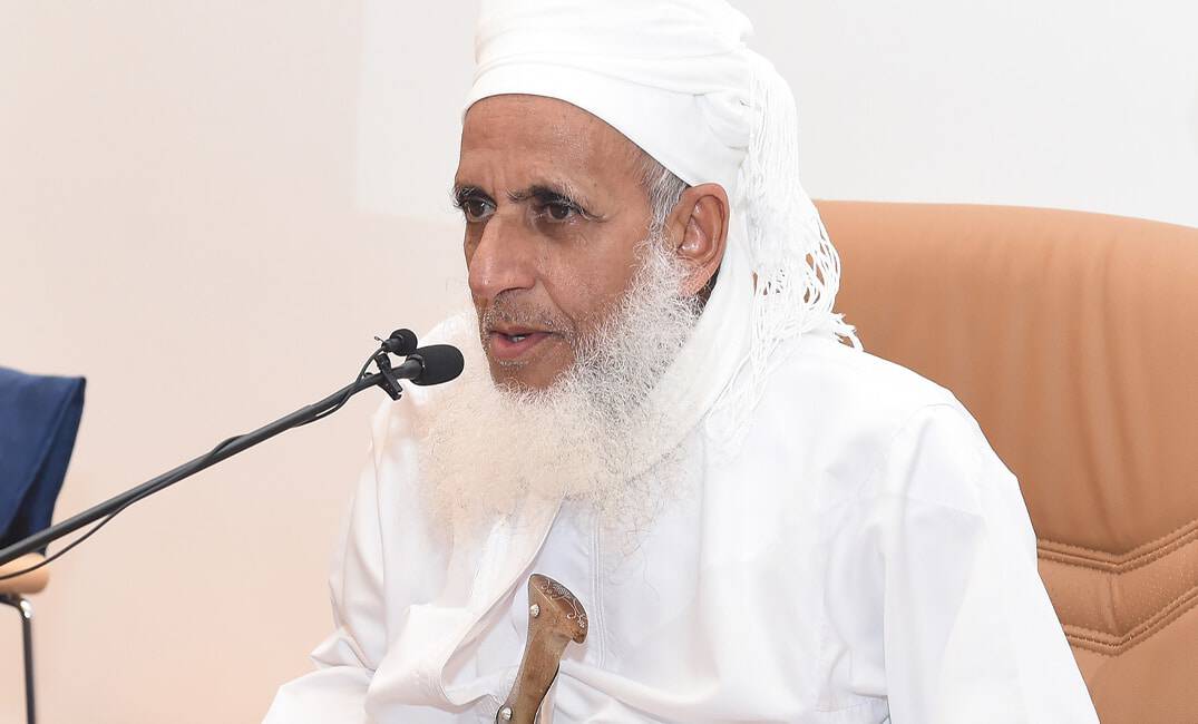 مفتي سلطنة عمان يهاجم الديانة الإبراهيمية watanserb.com