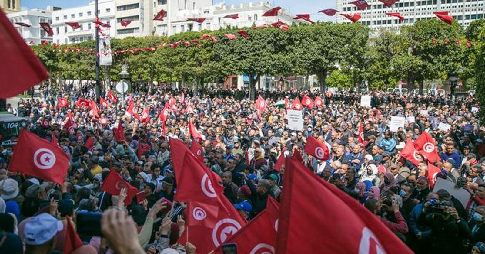 تظاهرات في تونس watanserb.com