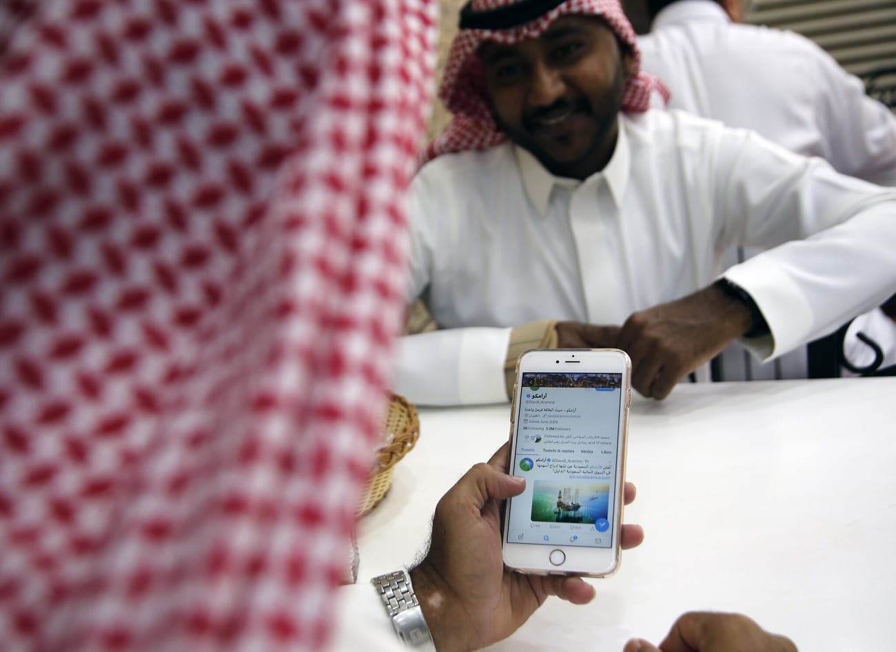 النظام السعودي يتجسس على ناشط معارض watanserb.com