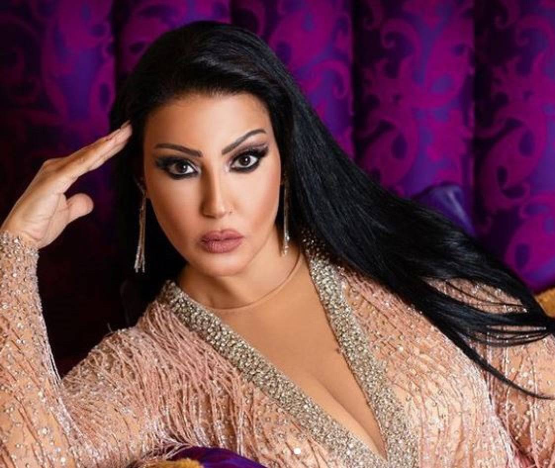 سمية الخشاب تثير الجدل بفستان الزفاف watanserb.com